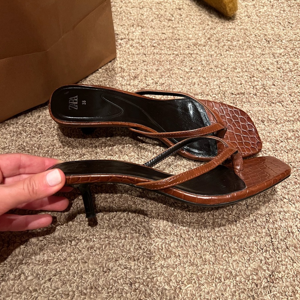 Zara Brown Croc-Pattern Heeled Sandals - Picture 2 of 3
